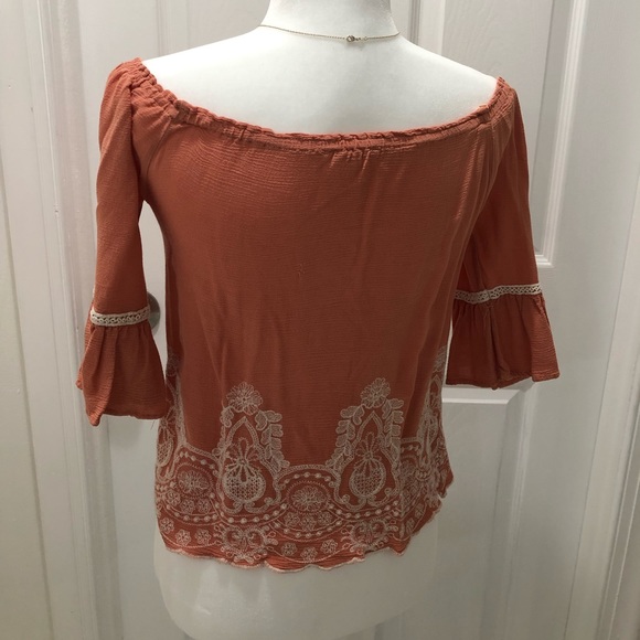 Blouse size Small - Picture 2 of 2